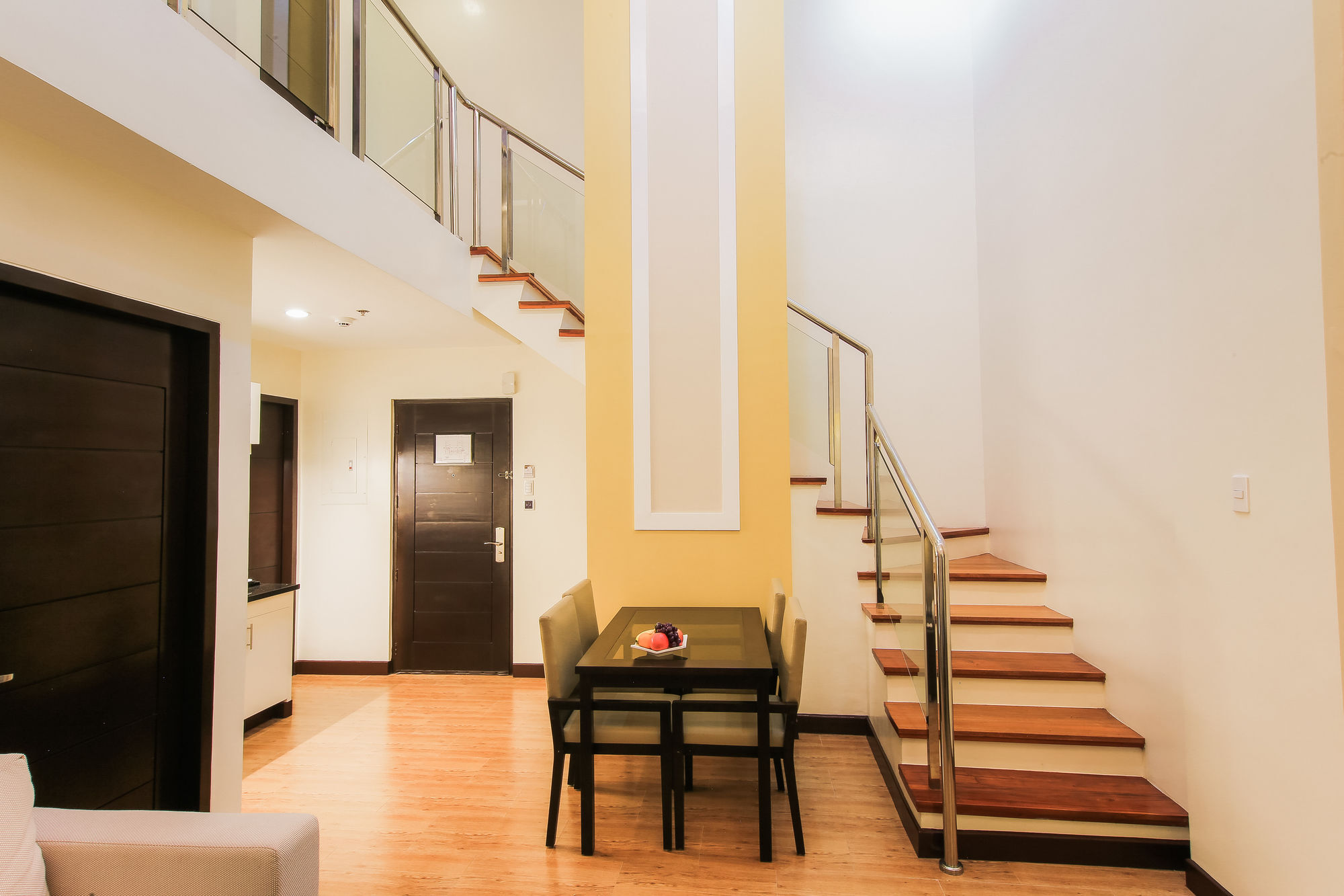 Prime City Resort Hotel Angeles Exterior photo